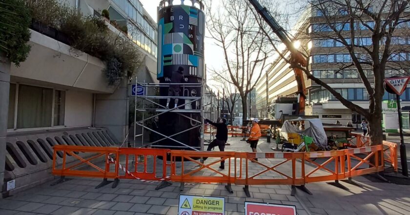Modulift Spreader Frame helps facilitate a lift in Brunswick, London, with the help of a Palfinger lorry loader.