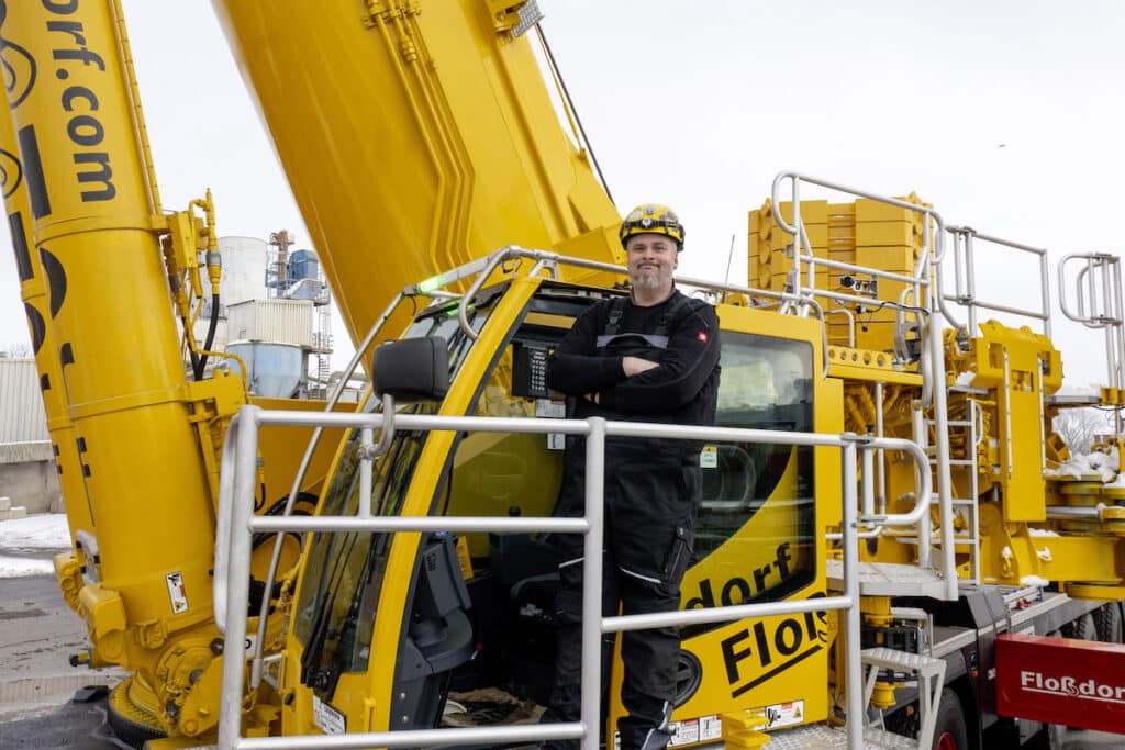 Flossdorf purchases new Liebherr mobile cranes.