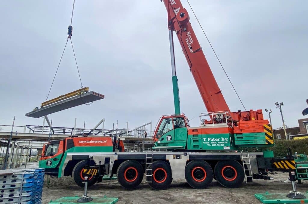 Crane hire company acquires new 150-tonne Grove crane